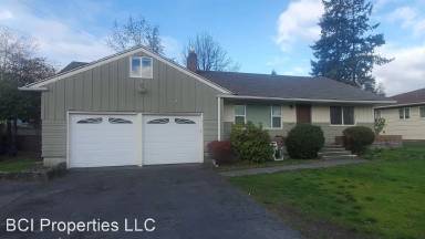 Main picture of 10624 Irene Ave SW