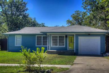 Main picture of 1225 Skyline Dr