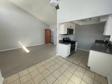 Main picture of 7942 Stark Dr