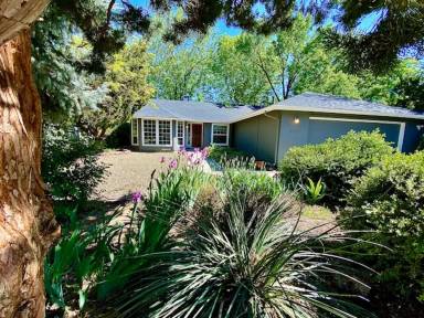 Main picture of 4716 N Anchor Way