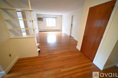 Main picture of 11 Brattle Dr