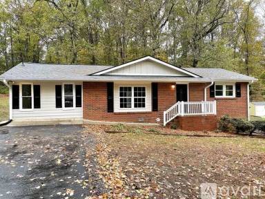 Main picture of 153 Macedonia Forest Cir