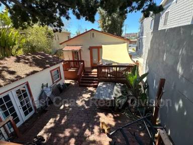 Main picture of 3755 Texas St