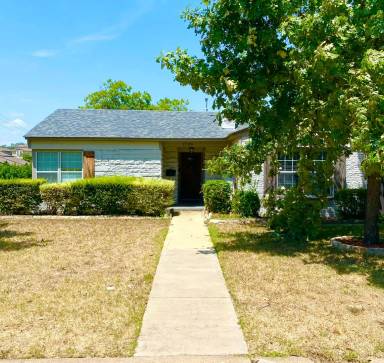 Main picture of 2736 Forest Park Blvd