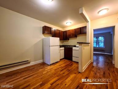 Main picture of 1347 N Dearborn St