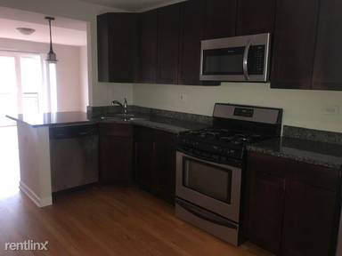 Main picture of 6443 N Damen Ave