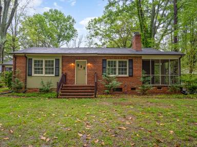 Main picture of 2611 Providence Rd