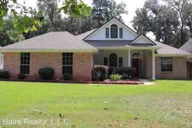 Main picture of 138 Dogwood South Ln