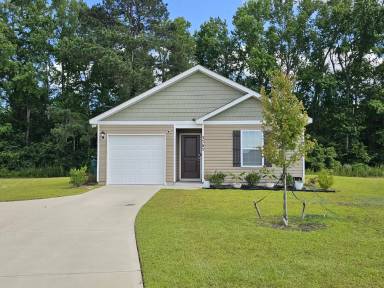 Main picture of 3705 Stallion Dr