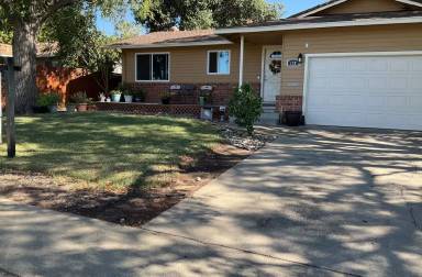 Main picture of 128 Pleasant Pl