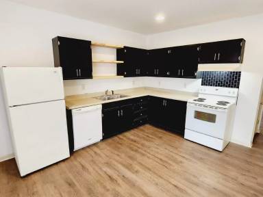 Main picture of 382 N Champion Ave