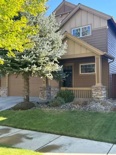 Main picture of 61272 Dayspring Dr