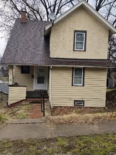 Main picture of 732 N 6th St