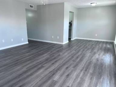 Main picture of McIntyre Apartments