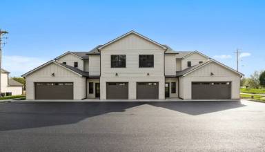 Main picture of 512 Old Lovers Ln
