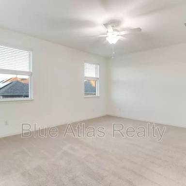 Main picture of 235 Woodson St