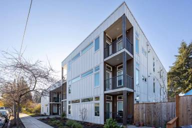 Main picture of 4647 SE 40th Ave