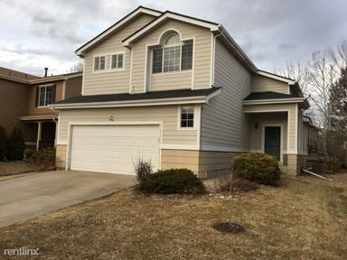 Main picture of 5966 S Waco St