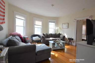 Main picture of 11 Easton St