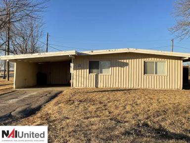 Main picture of 2803 Meek Ave