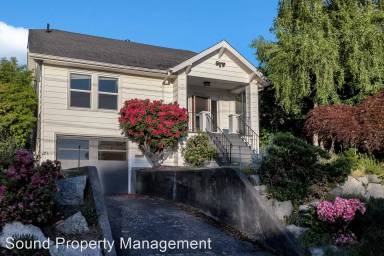 Main picture of 2530 30th Ave W