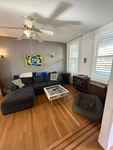 Main picture of 1349 W 41st St