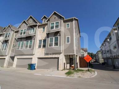 Main picture of 100 Samuel St
