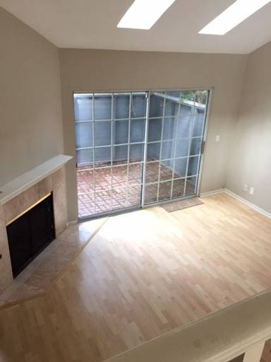 Main picture of 1917 Nelson Ave
