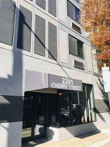 Main picture of 2201 Cherry St