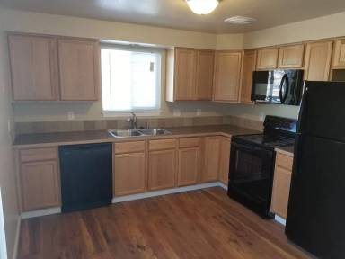 Main picture of 517 E Lacrosse Ave