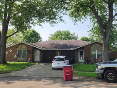 Main picture of 437 Lyle Dr