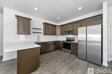 Main picture of 1326 N Meridian Rd