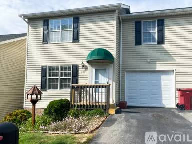 Main picture of 107 Glenstone Ct