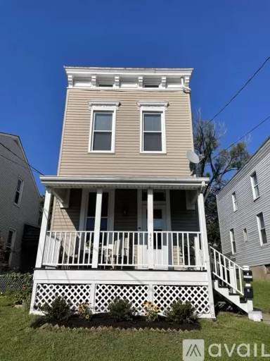 Main picture of 471 Foote Ave