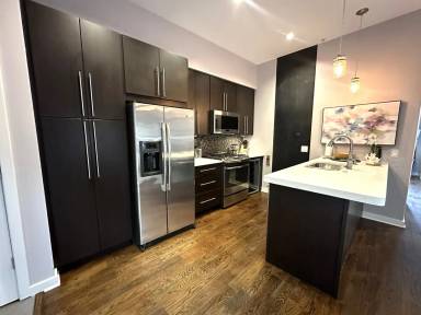 Main picture of 1247 E Columbia Ave