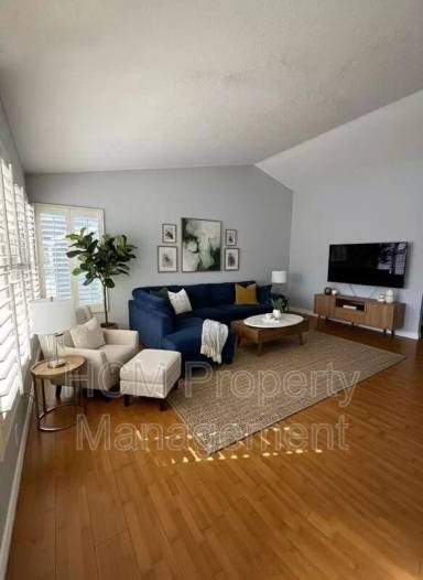 Main picture of 309 Huntington