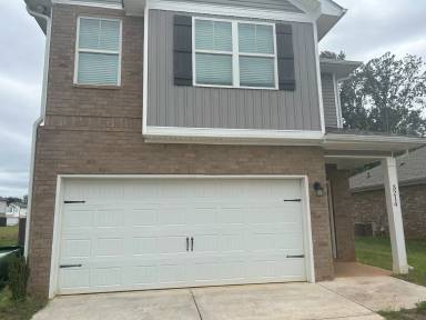 Main picture of 3206 Northfield Ln