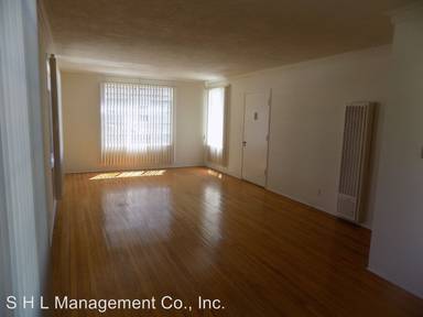 Main picture of 16540 W Sunset Blvd