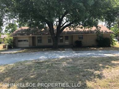 Main picture of 512 N 5th St