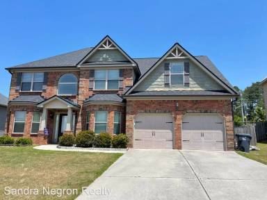 Main picture of 3030 Parkridge Dr