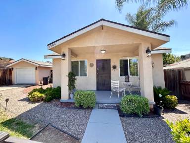 Main picture of 1366 N Soto St