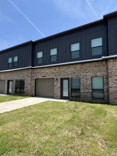 Main picture of 3457 Brooke Pl