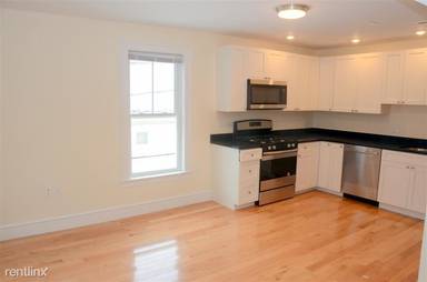 Main picture of 26 Putnam St