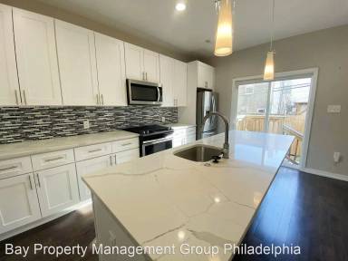 Main picture of 2318 Gerritt St