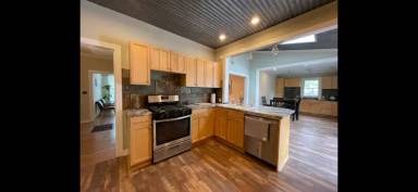 Main picture of 3404 Galloway Ave