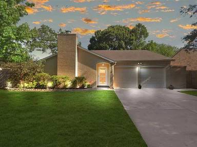 Main picture of 22218 Deville Dr