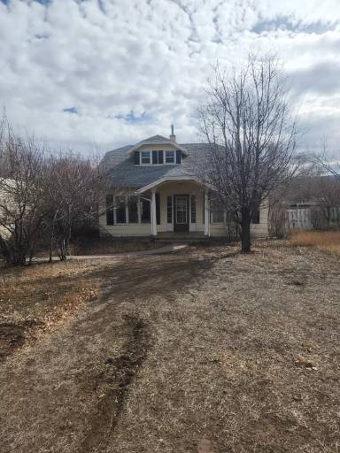 Main picture of 2632 Pear St