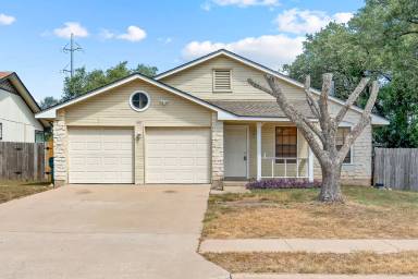 Main picture of 607 Russet Valley Dr