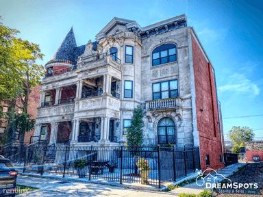 Main picture of 4710 S King Dr