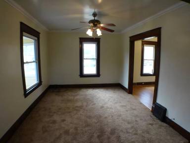 Main picture of 3669 Main St